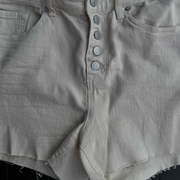 Torrid Cream Jean Shorts Distressed Button fly Denim Shorts  size 10 - Picture 8 of 9